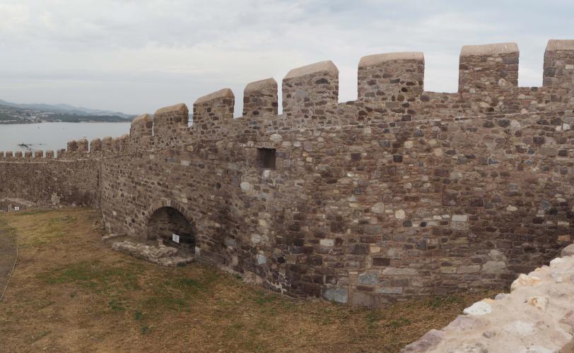 Στερέωση και αποκατάσταση του ΒΑ περιβόλου (τμήμα Β) στο Επάνω Κάστρο και ανάπλαση μιας οικίας Οθωμανικών χρόνων στο Κάτω Κάστρο Μυτιλήνης