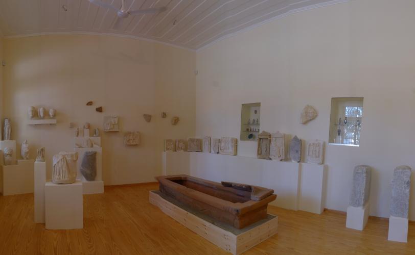 Ο εσωτερικός χώρος της Αρχαιολογικής Συλλογής Ερεσού