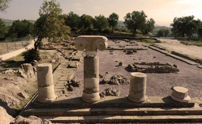 Ο αιολικός Ναός Β. Άποψη από δυτικά