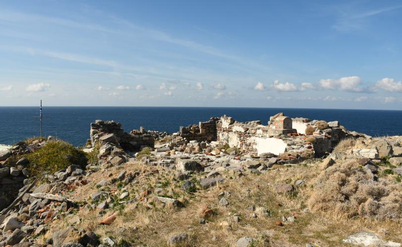 Άποψη του ναού από τα ανατολικά