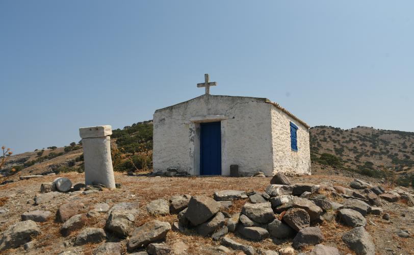 Άποψη του ναΐσκου του Αγίου Νικολάου από τα νότιοδυτικά