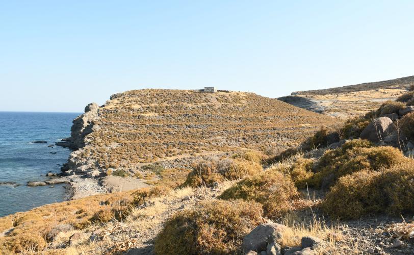 Άποψη του λόφου της Ευαγγελίστριας από τα νότια