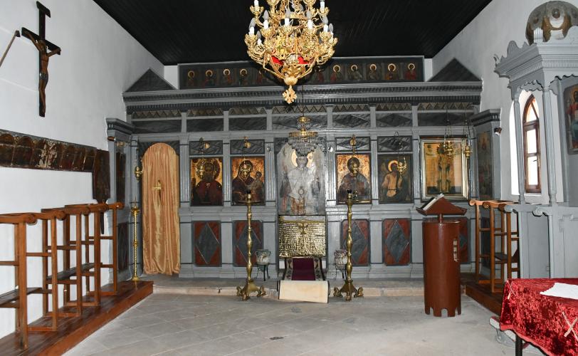 Το εσωτερικό του ναού