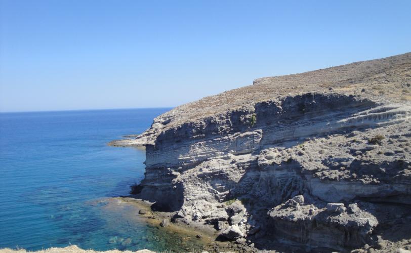 Άποψη του λόφου της Ευαγγελίστριας από τα νότια